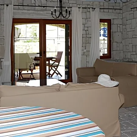 Alacati'nin Merkezinde Luex Otel Çeşme